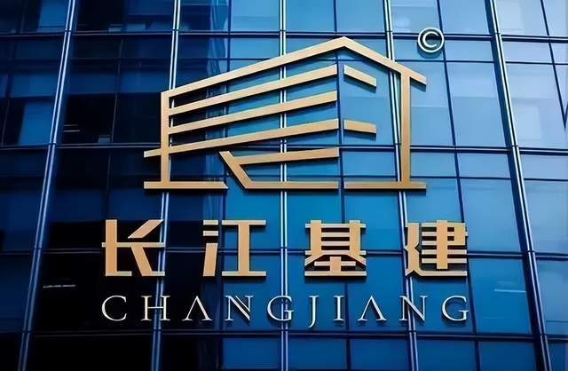 霍建宁打辅助，李嘉诚家族攒下1600亿现金