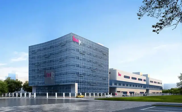 霍建宁打辅助，李嘉诚家族攒下1600亿现金