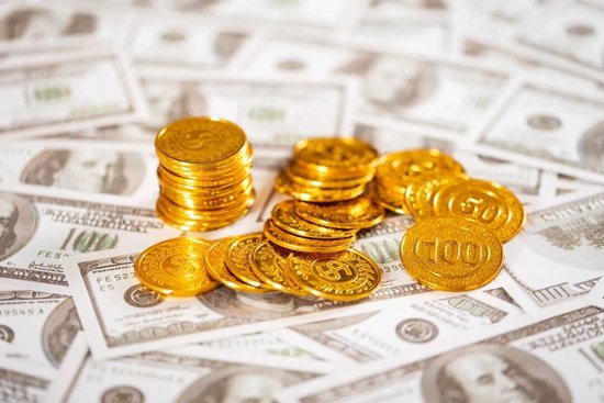 美联储主席沃什上任百天陷两难：特朗普曾承诺他“做你自己的事吧”	，如今喊话“全球最低利率	”